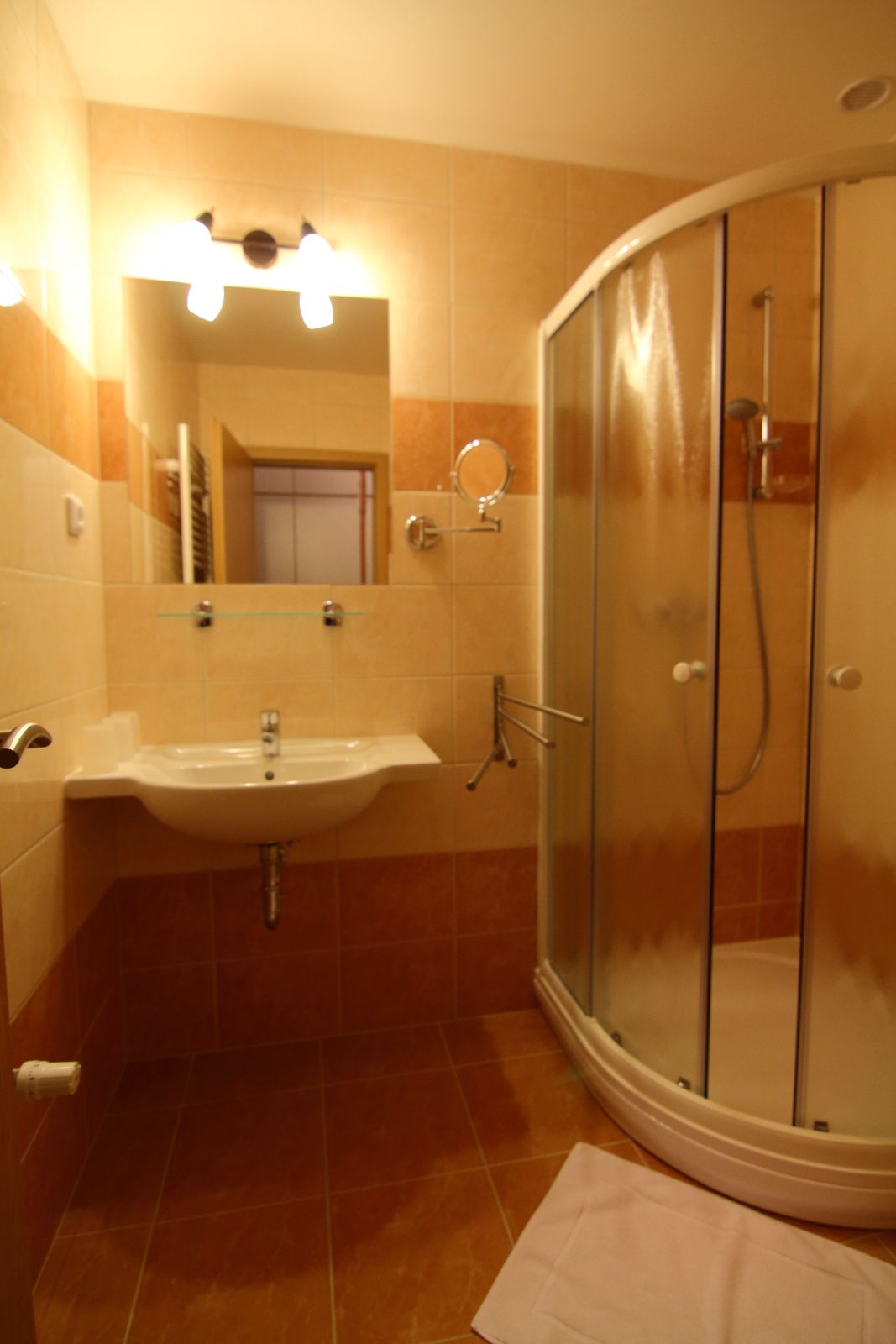 11 Hotel Andromeda - Ramzova, Czechy - Białe szkoły