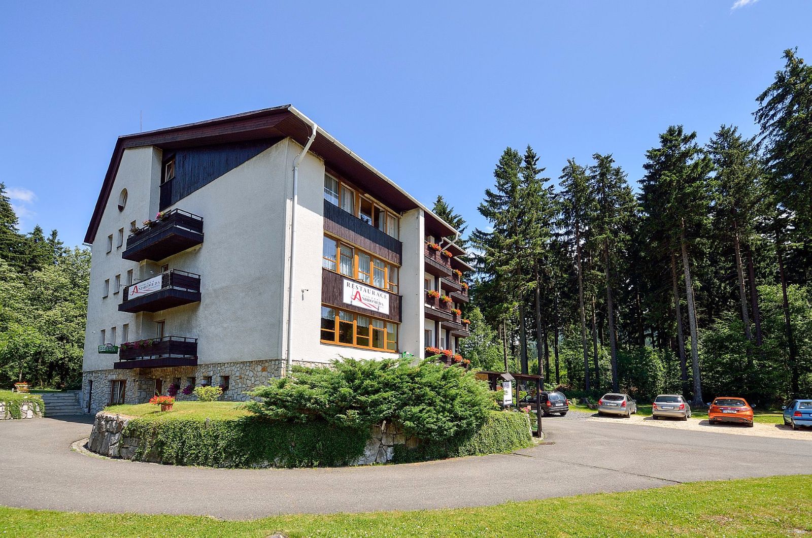 15 Hotel Andromeda - Ramzova, Czechy - Białe szkoły