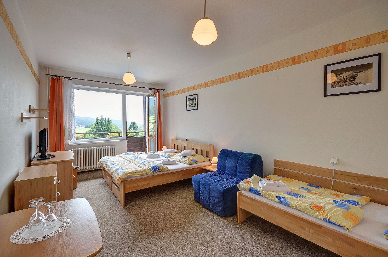 17 Hotel Andromeda - Ramzova, Czechy - Białe szkoły