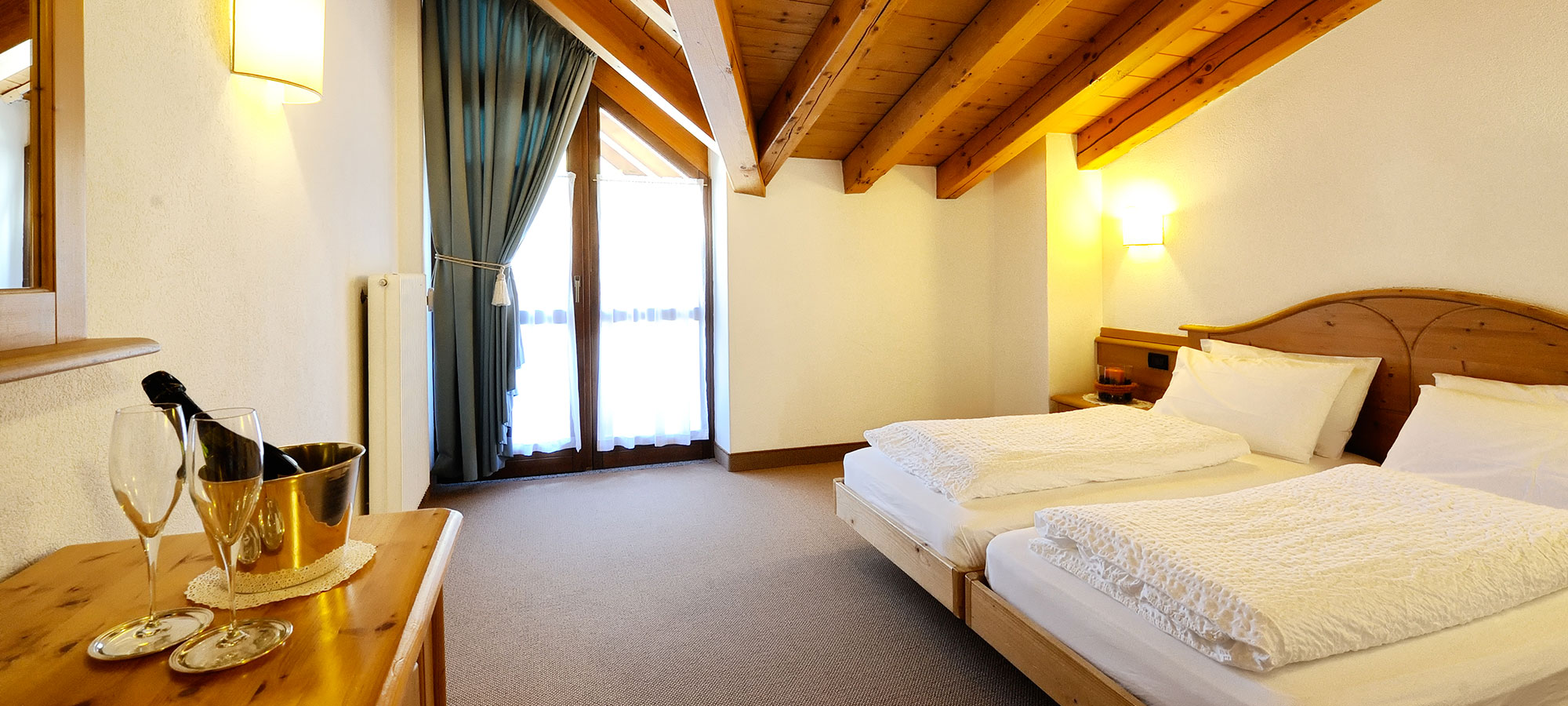 Hotel Montana - Madonna di Campiglio, Włochy - Narty 2018/2019