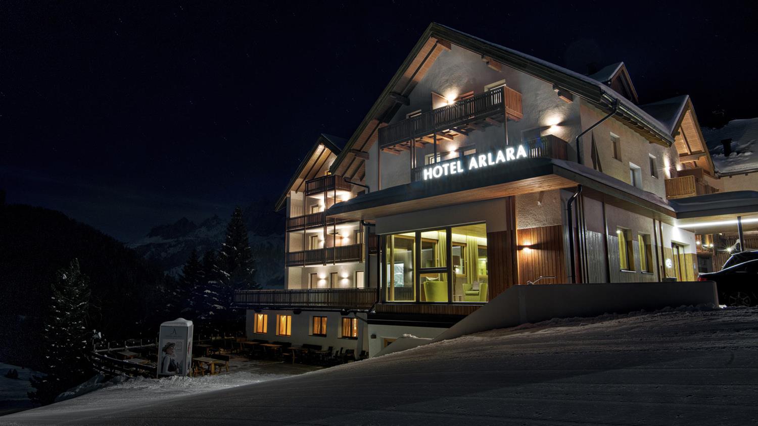 Hotel Arlara - Corvara, Włochy - wczasy, narty 2019/2020 | Berg-Travel