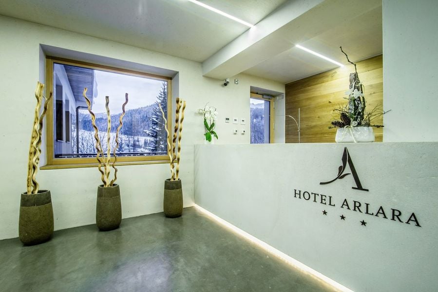 Hotel Arlara - Corvara, Włochy - wczasy, narty 2019/2020 | Berg-Travel