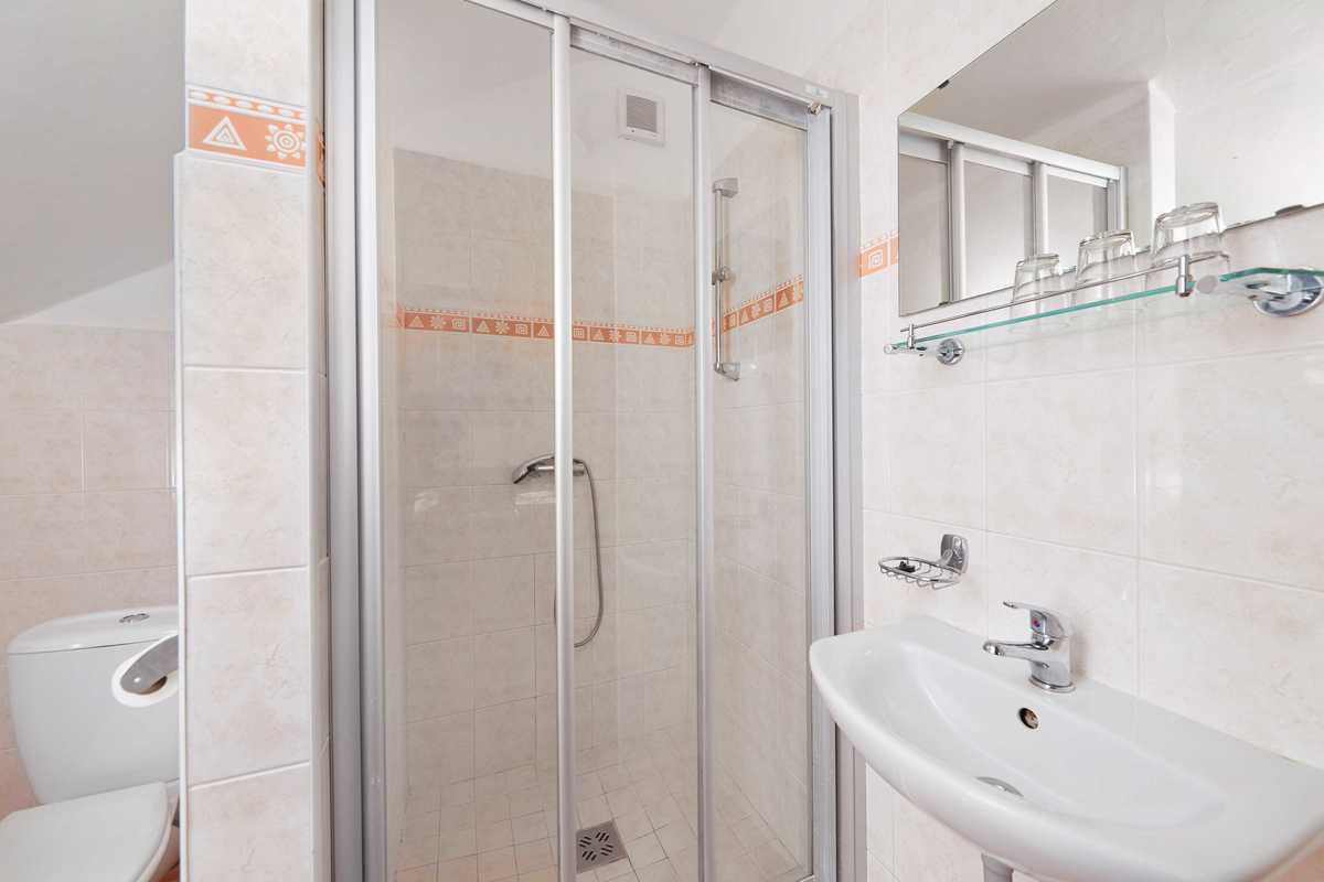 chc11 Hotel Cervenohorske Sedlo - Czechy - Białe szkoły