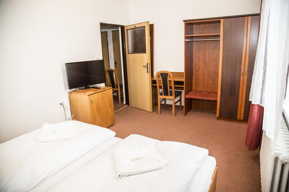 chc8 Hotel Cervenohorske Sedlo - Czechy - Białe szkoły